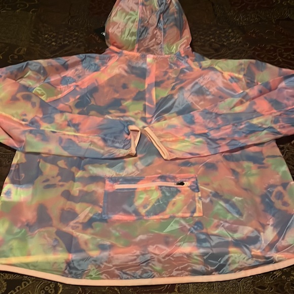 Under Armour Pastel Swirl Dye Half Zip Hoodie Windbreaker - Picture 7 of 7